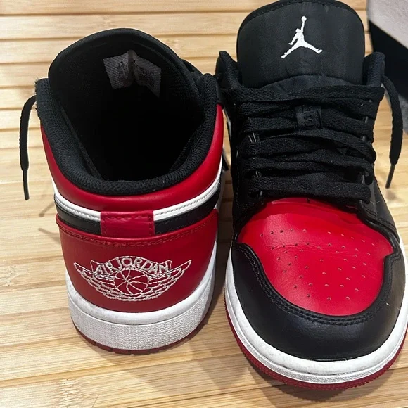 Jordan 1 low “Bred Toe” size 7.5 - Picture 4 of 7